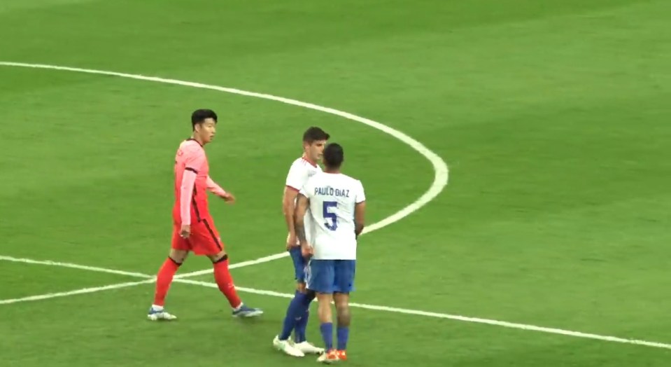 Kuscevic and Diaz clashed during a friendly between Chile and South Korea