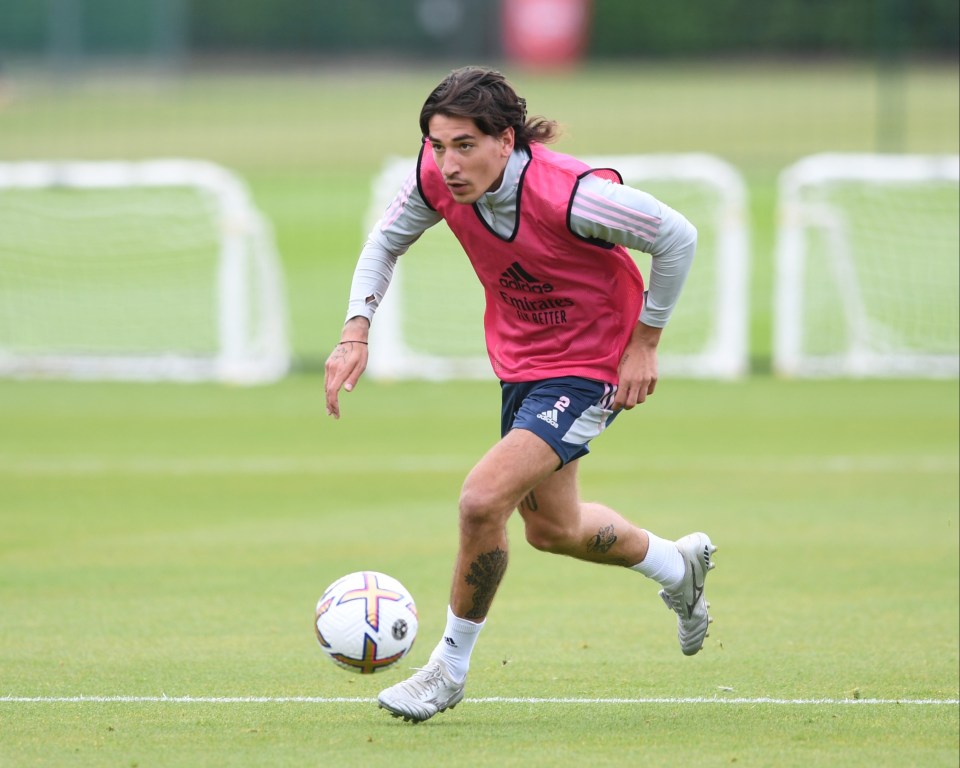 Atletico are keen on bringing Bellerin back to Spain