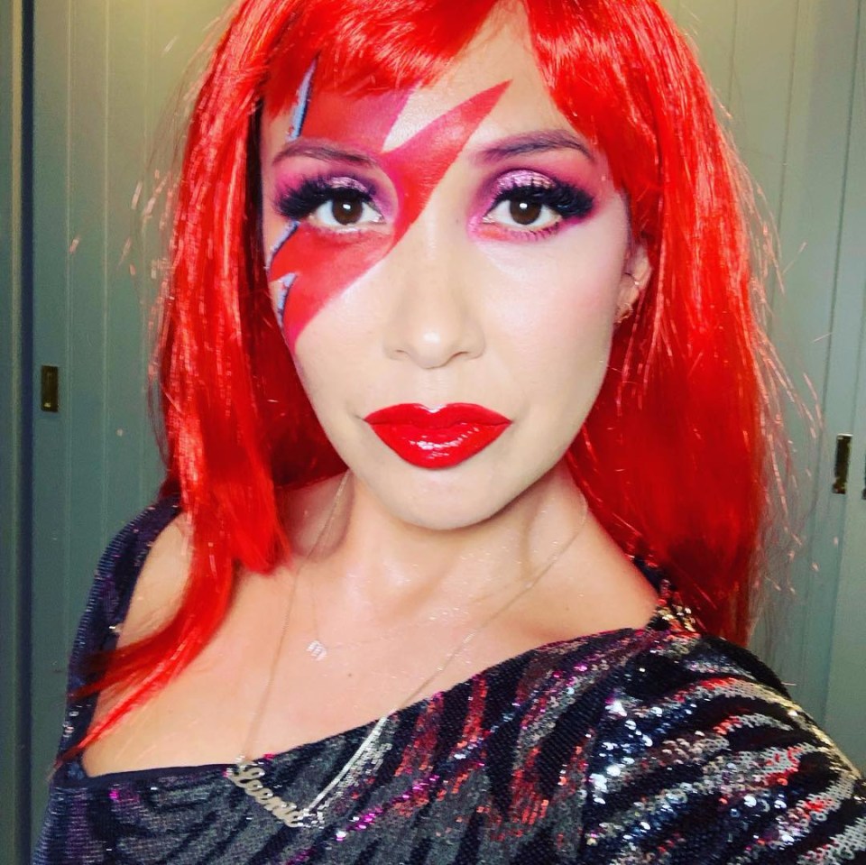 Myleene adds a touch of Klass to this fun Bowie tribute look