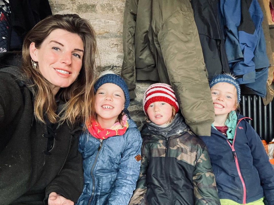 Amanda has nine children with her husband Clive