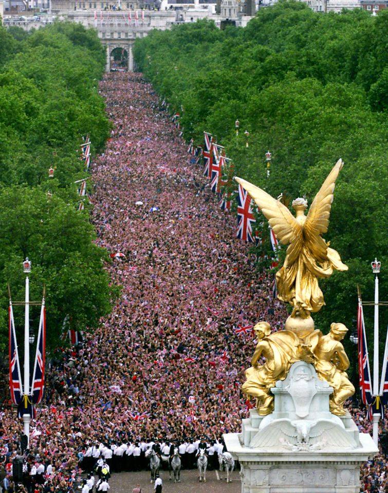 Crowds gather outside Buckingham Palace to watch the Jubilee Flypast during the Queen's Golden Jubilee in 2002