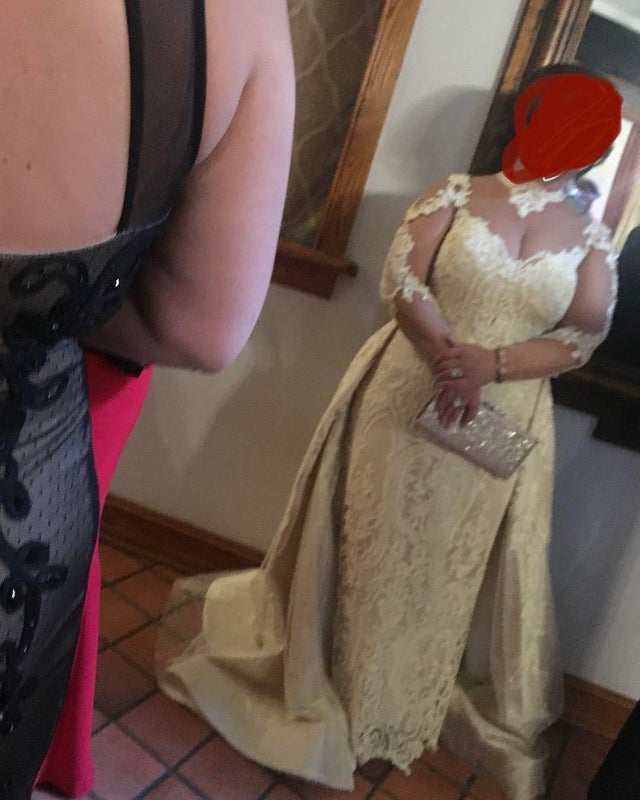 The dress in question, which was NOT worn by the bride