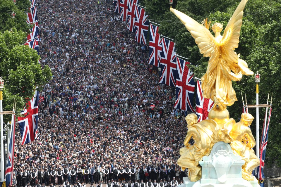 Crowds cheered for the royals as the four-day bonanza got off to a flying start