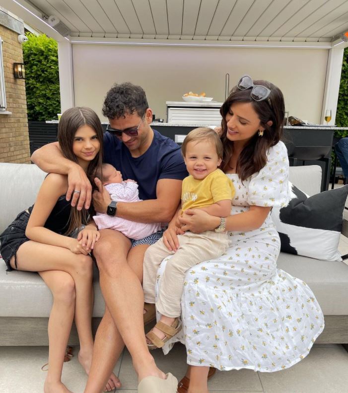 Ryan Thomas shared this sweet family photo with fans saying how lucky