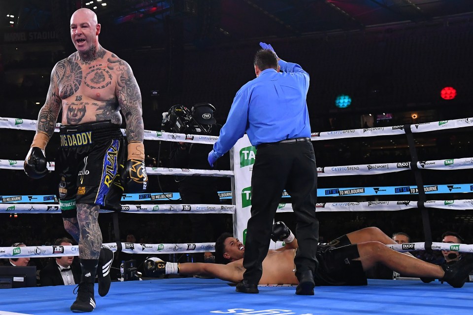 Lucas Browne knocked out Junior Fa