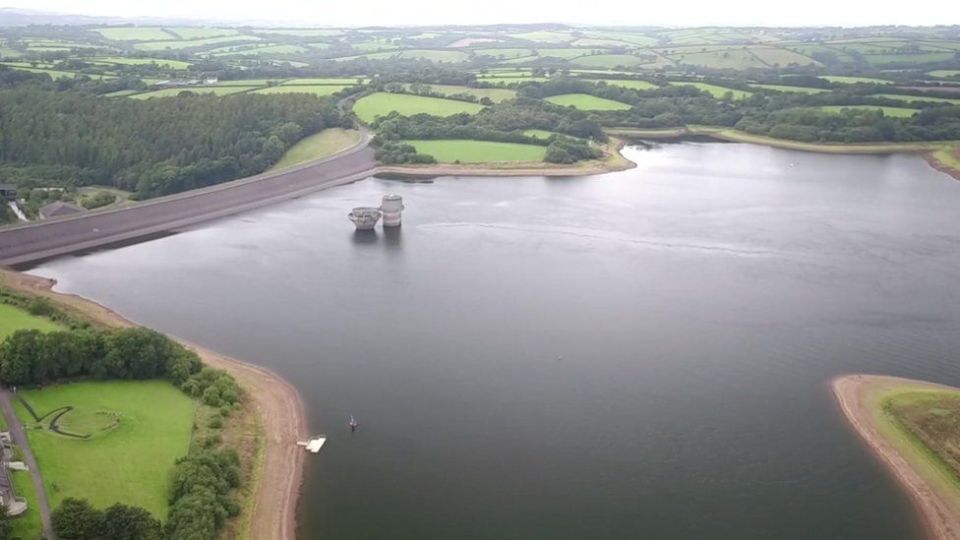 A boat carrying six adults capsized on Roadford Lake on Wednesday afternoon