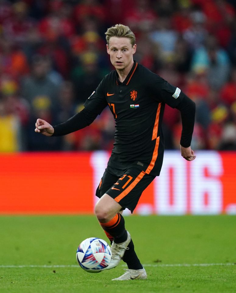 Barcelona midfielder De Jong has been heavily linked with a move to Manchester United