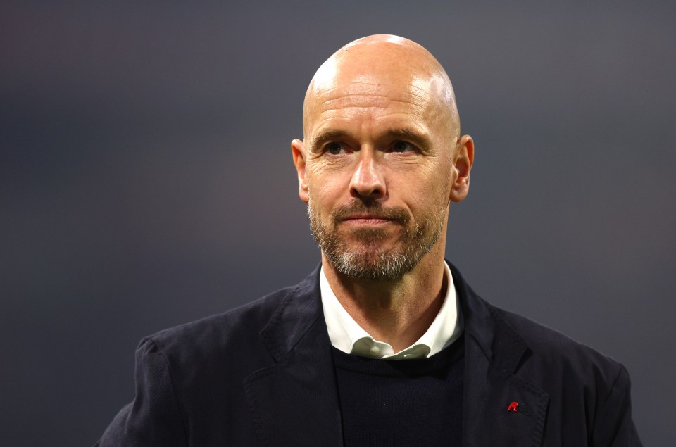 Erik Ten Hag has reportedly succeeded in persuading Frenkie de Jong to join Man Utd