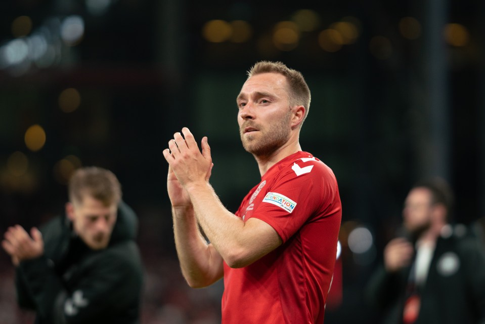 Manchester United have offered Christian Eriksen a contract