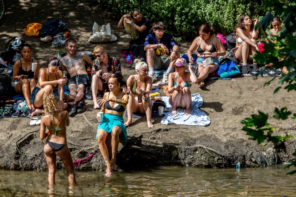 Londoners enjoyed the sunny weather at the canal in Hackney on Friday