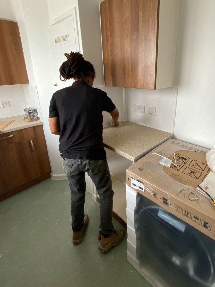 @projectbaldwin / CATERS NEWS (PICTURED Nico working on the kitchen renovation) A young couple have turned a drab ex-council flat into an Insta- worthy show home. Shen Outar, 26, and partner Nico Harvey, 28, moved into their ex-council flat in 2020, knowing they needed to give the sad looking flat a bit of sparkle. With […]