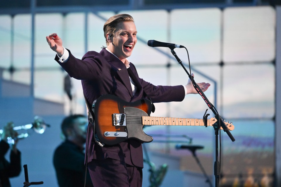 George Ezra is gearing up for a secret set at Glastonbury