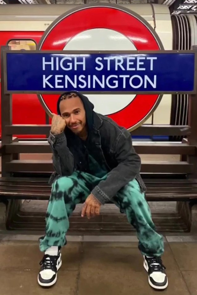 The F1 star was spotted at High Street Kensington and Notting Hill stations