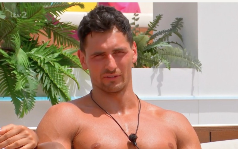 Love Island's Jay Younger has suddenly blown cold with Ekin-Su