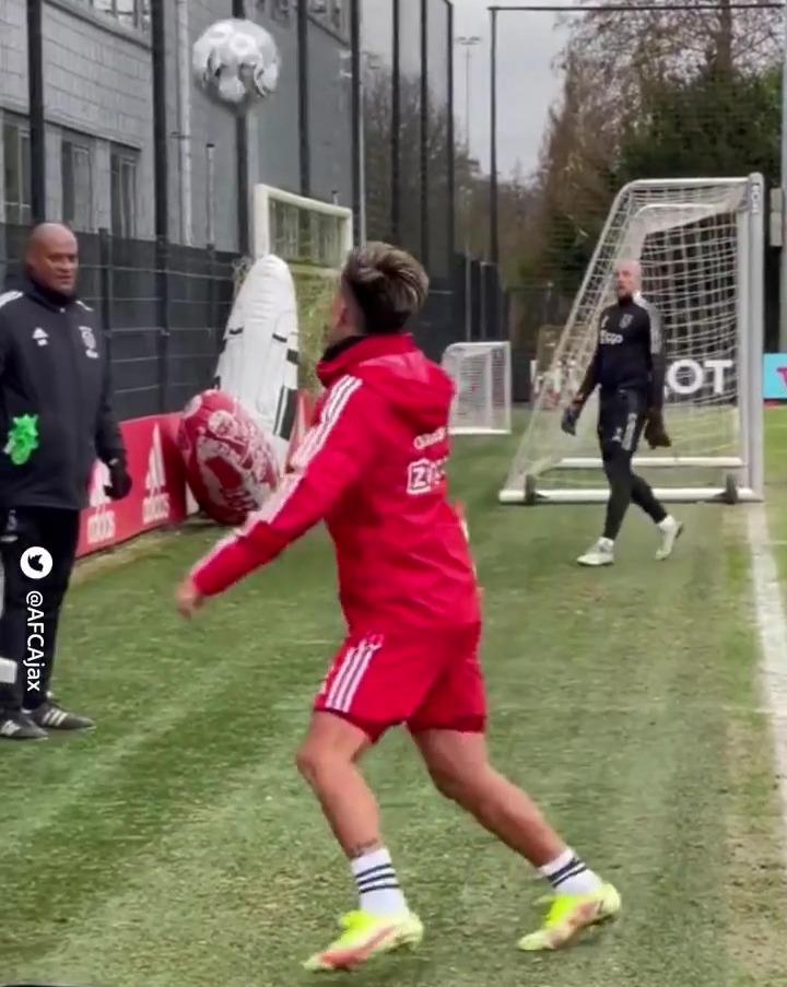 The Manchester United new boy showed off his skills in Ajax training