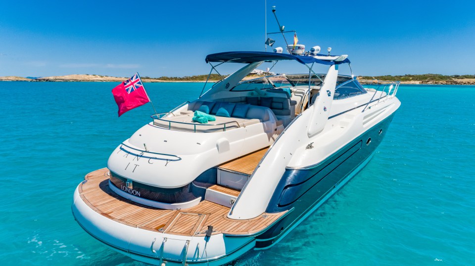 Charter a cruise with Fancy Boats to the nearby island of Formentera