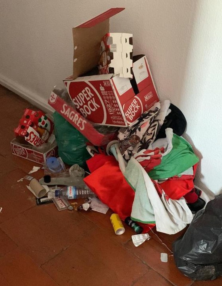 An Algarve hotel owner has told of his fury after a group of Brit tourists allegedly trashed their rooms