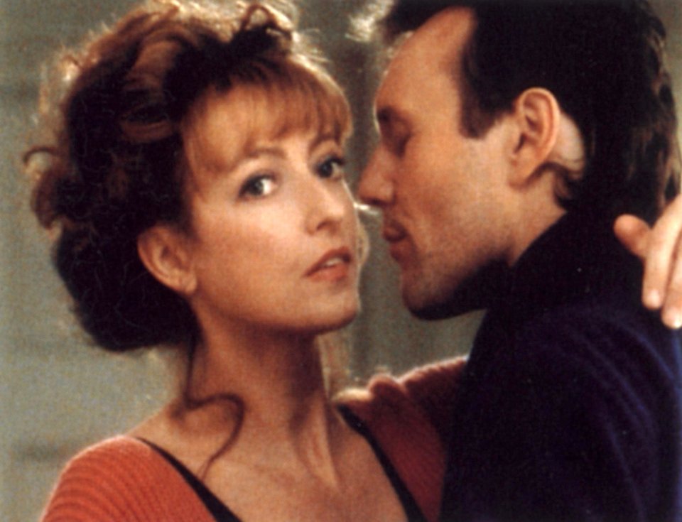 Sharon Maughan and Anthony Head played the romantic pair in the Gold Blend saga