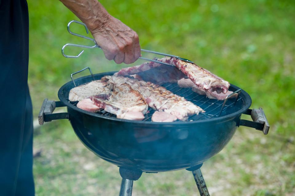 A study found UV rays boost men's levels of the "hunger hormone" and make them eat more