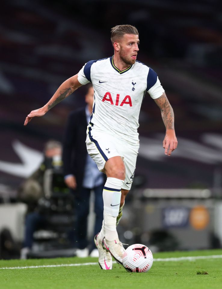 Alderweireld in action during his time at Tottenham