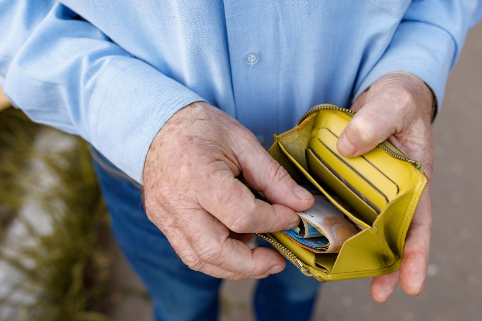 There is help available to people on Universal Credit and benefits