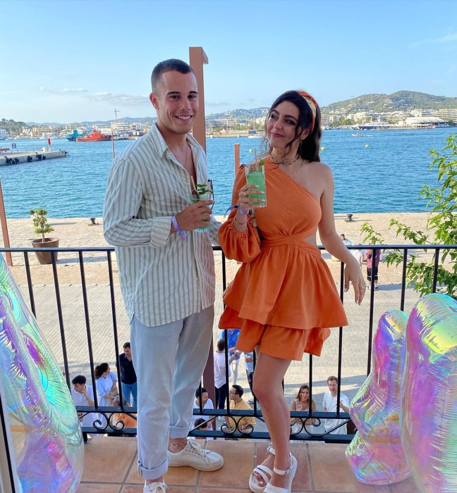 Beatriz and her friend Toño were in Ibiza for a party