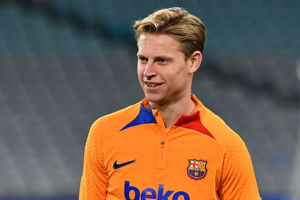 Man Utd are still desperate to pull off a deal for Frenkie de Jong