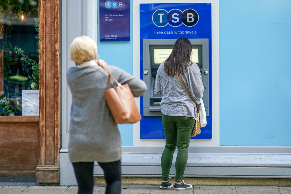 Hundreds of TSB customers have been left struggling with their online banking following an outage