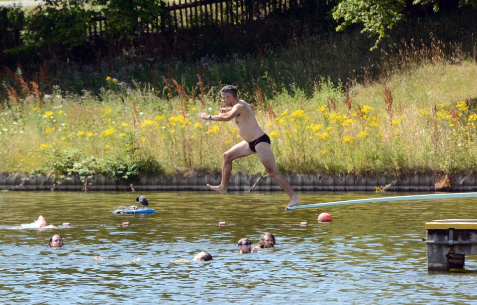 The mercury is set to stay in the low 30s across much of England this weekend