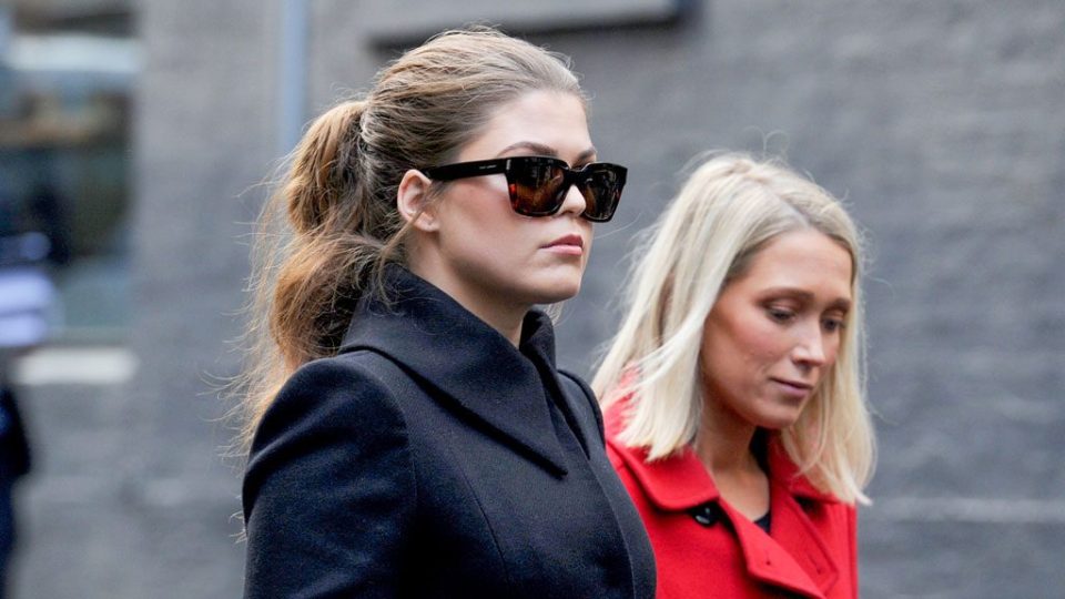 This documentary looks at Australian wellness influencer Belle Gibson