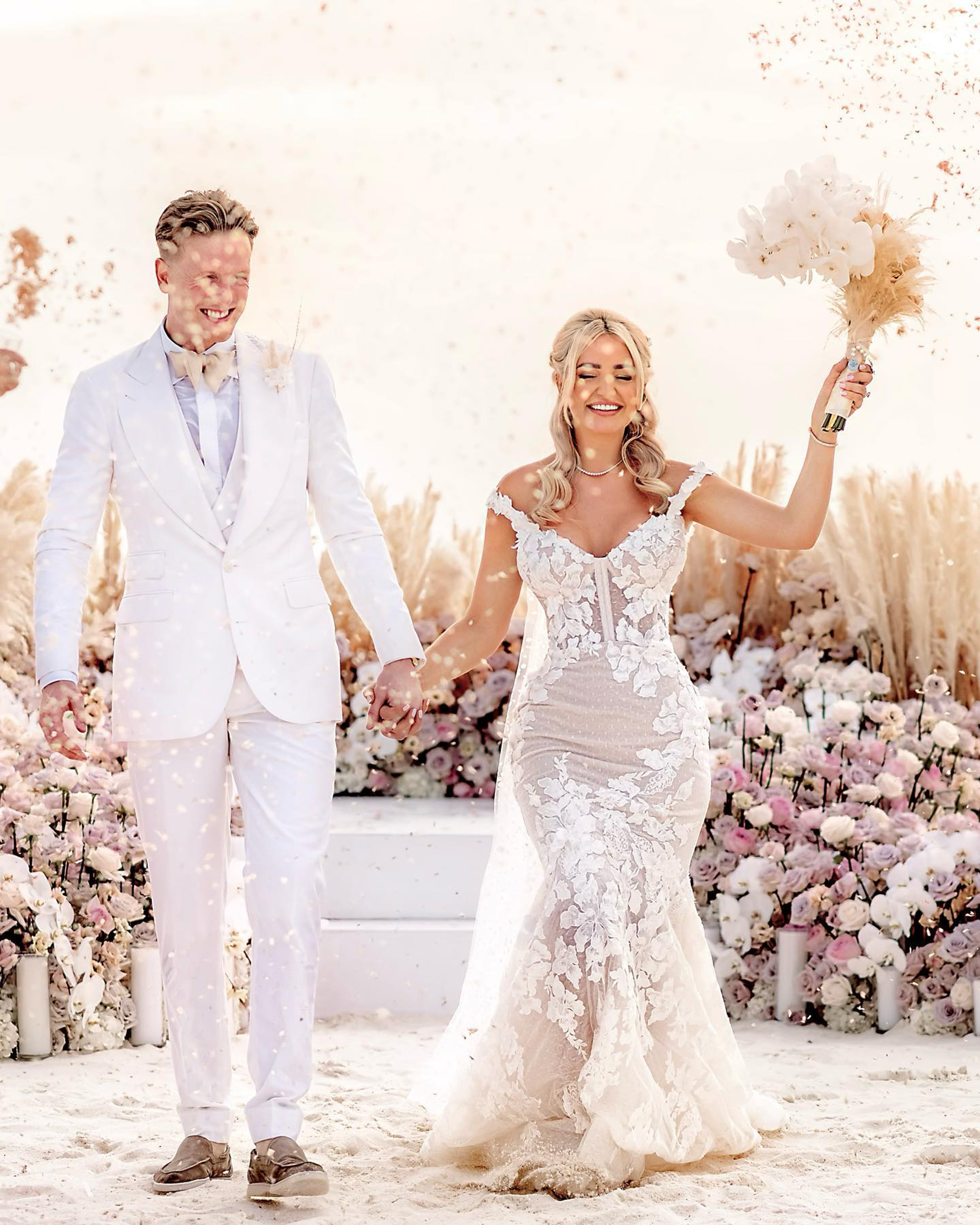  Jordan Pickford tied the knot with Megan Davison for the second time in a romantic ceremony in the Maldives