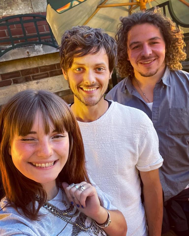 The trio went for dinner and drinks at a local pub