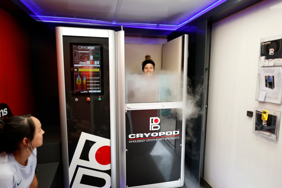 A cryotherapy chamber helps the players to recover between games