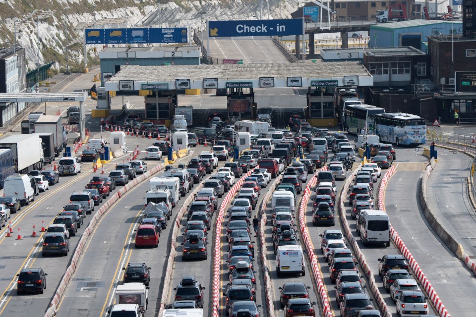 Families have been taking up to six hours to move just 75m near Dover today