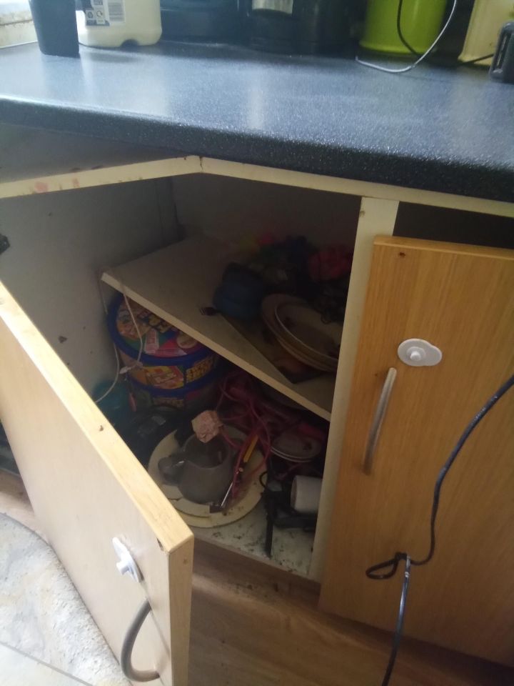 The mum says she has reported issues with her kitchen around 15 times