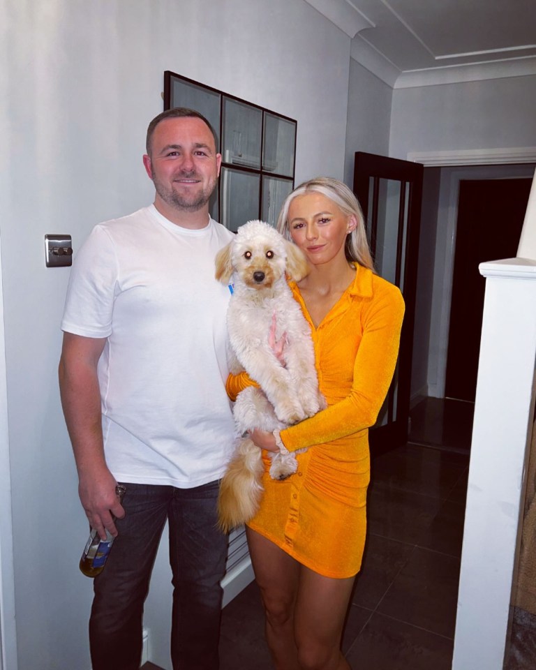 Chloe is in a relationship with boyfriend Scott, who she has been dating since 2019