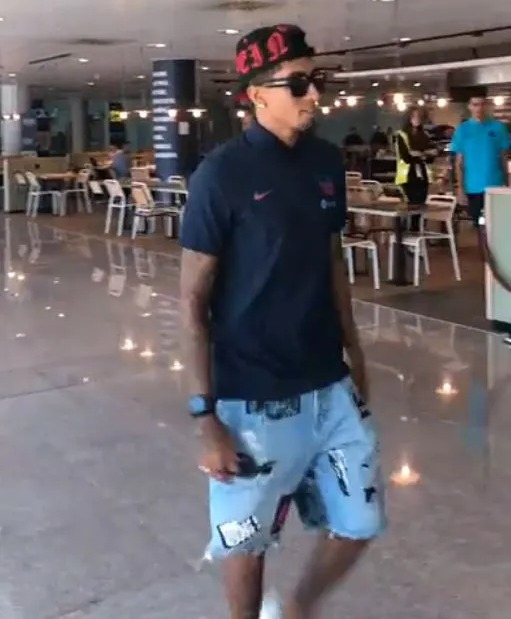 Raphinha has landed in Barcelona after his move from Leeds