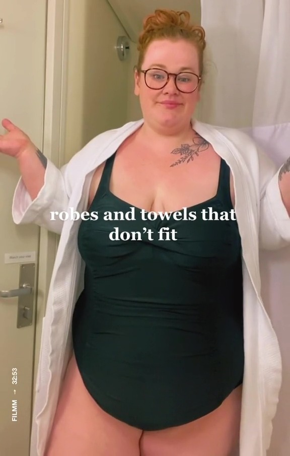 Kirsty Leanne called out 'one size fits all' bath robes and towels