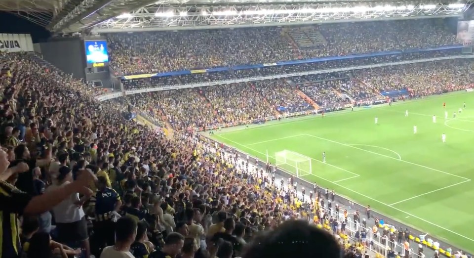 Fenerbahce fans began to chant Putin's name after Dynamo Kyiv opened the scoring on Wednesday