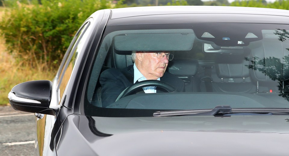 Sir Alex Ferguson arrived at Carrington today to persuade Ronaldo to stay