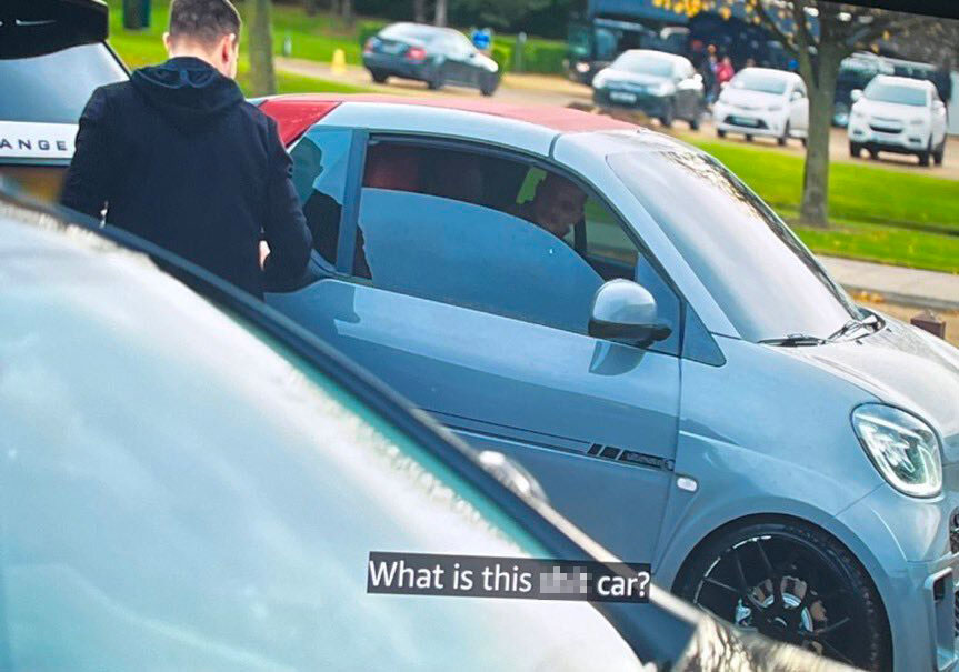 Cedric Soares approaches and questions Xhaka’s tiny car from All or Nothing: Arsenal