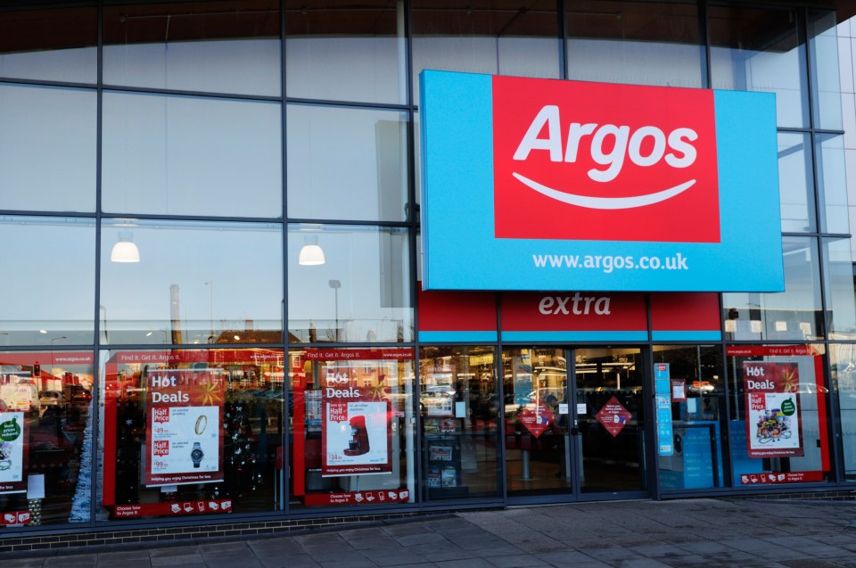 Sarah shares how to snag the best bargains and avoid queues in any Argos store.