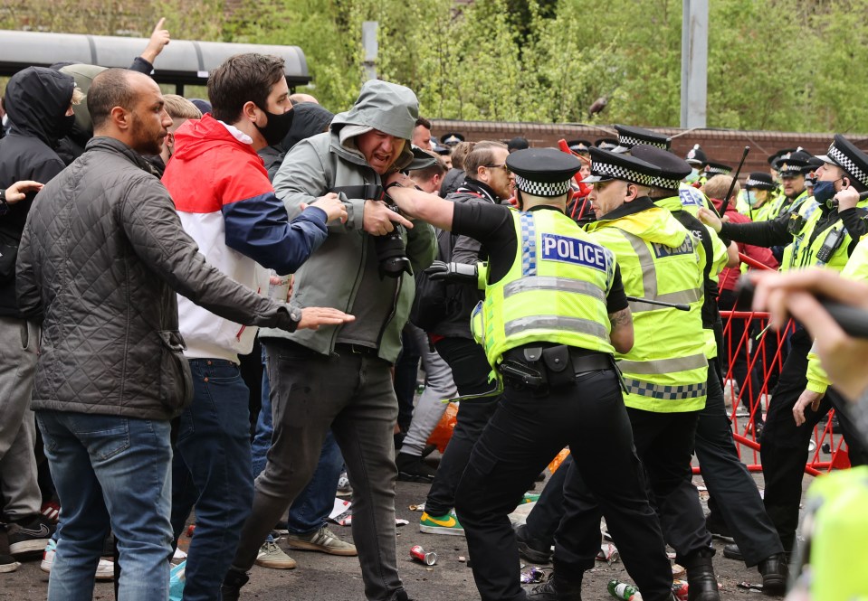 Clashes between the police and protestors turned violent