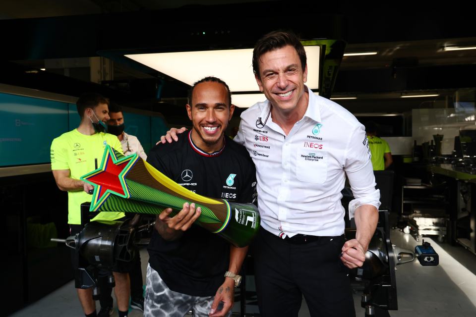 Wolff has no intention to replace Hamilton next year