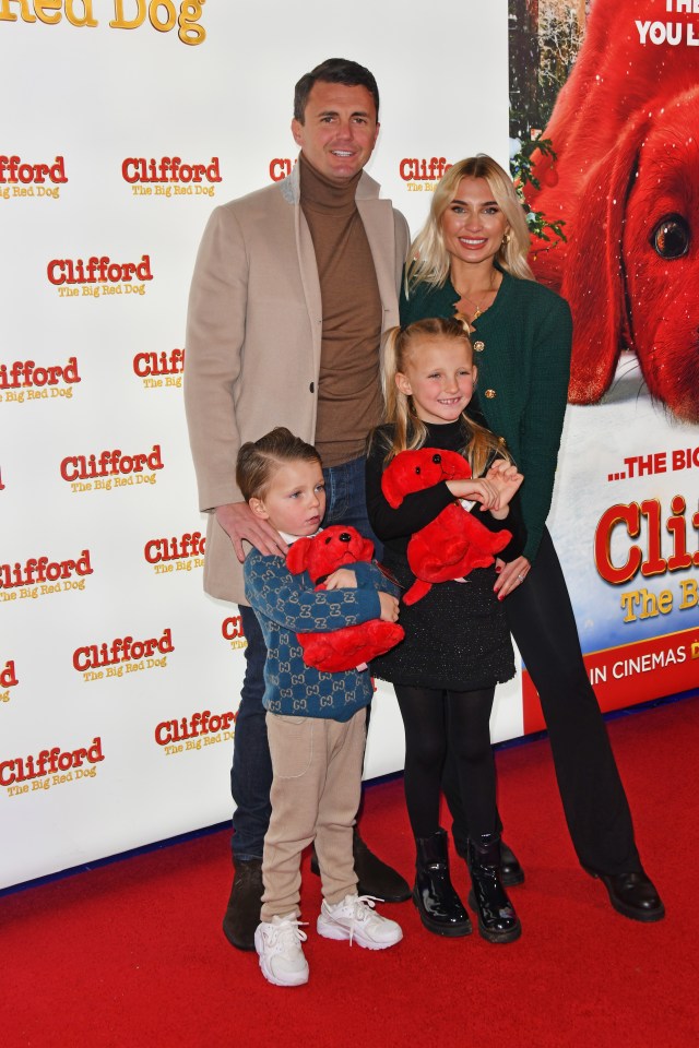 Billie and Greg with their two kids Nelly and Arthur