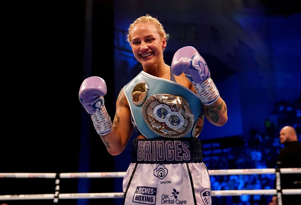 Bridges won the IBF bantamweight world title in Leeds against Maria Cecilia Roman