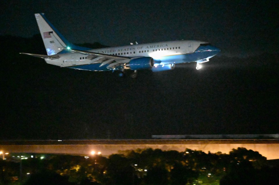 A US military aircraft with US House Speaker Nancy Pelosi on board prepares to land at Sungshan Airport in Taipei on August 2, 2022. – Pelosi landed in Taiwan on August 2 evening, defying days of increasingly stark warnings from China that have sent tensions between the world’s two superpowers soaring. (Photo by Sam Yeh […]