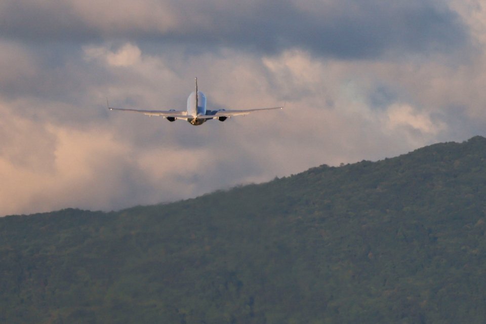 The speaker's aircraft took off from Taipei's Songshan Airport