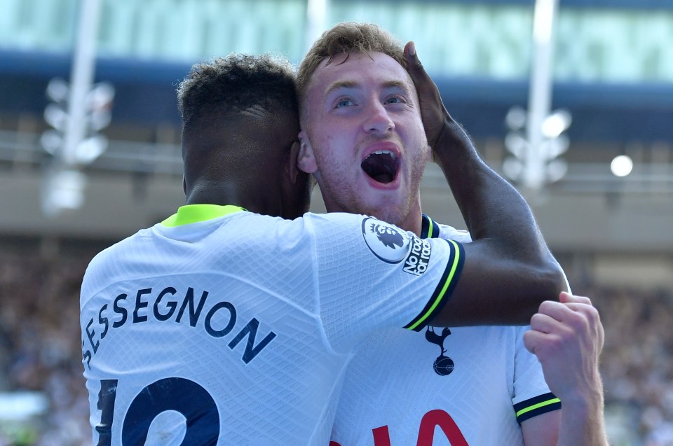 Tottenham march to the top of the league after an impressive win