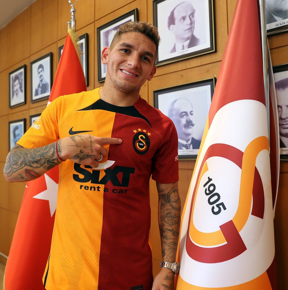 Arsenal have sold midfielder Lucas Torreira to Turkish side Galatasaray for £5.5million